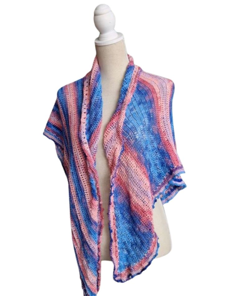 Omslagsjaal Zaira - roze, blauw, paars verloop glans garen - ZETTElen Handwerk Atelier