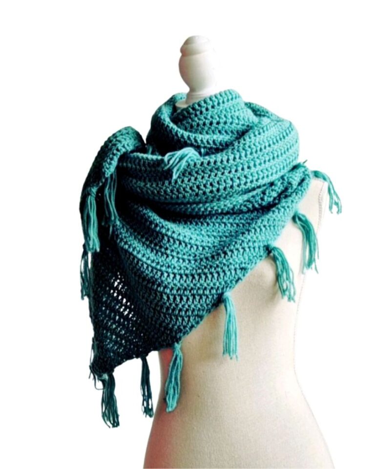 Omslagsjaal Amelia Licht Groen met franjes - ZETTElen Handwerk Atelier