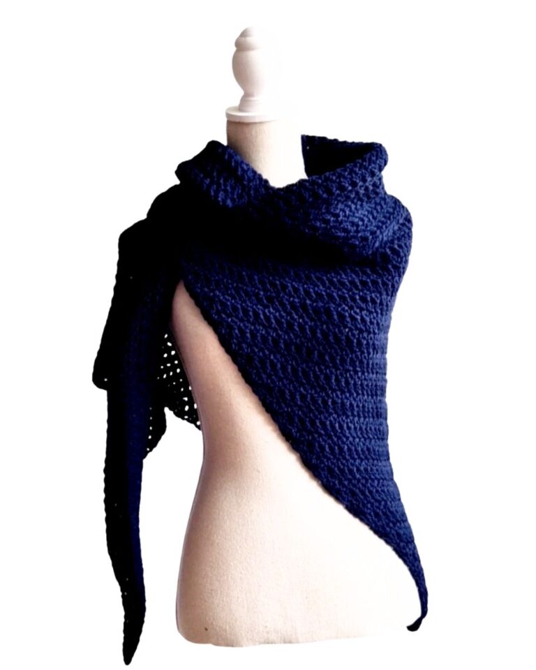 Omslagsjaal Maatje Diep Donkerblauw - ZETTElen Handwerk Atelier