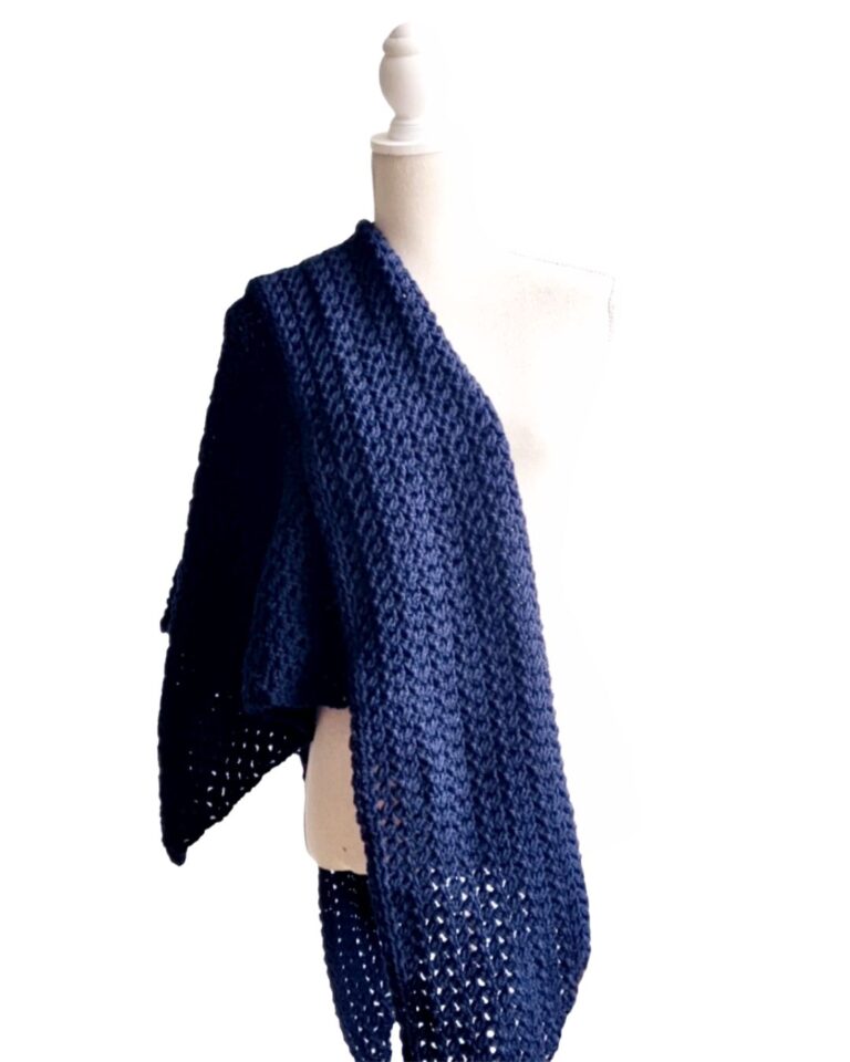 Omslagsjaal Maatje Diep Donkerblauw - ZETTElen Handwerk Atelier